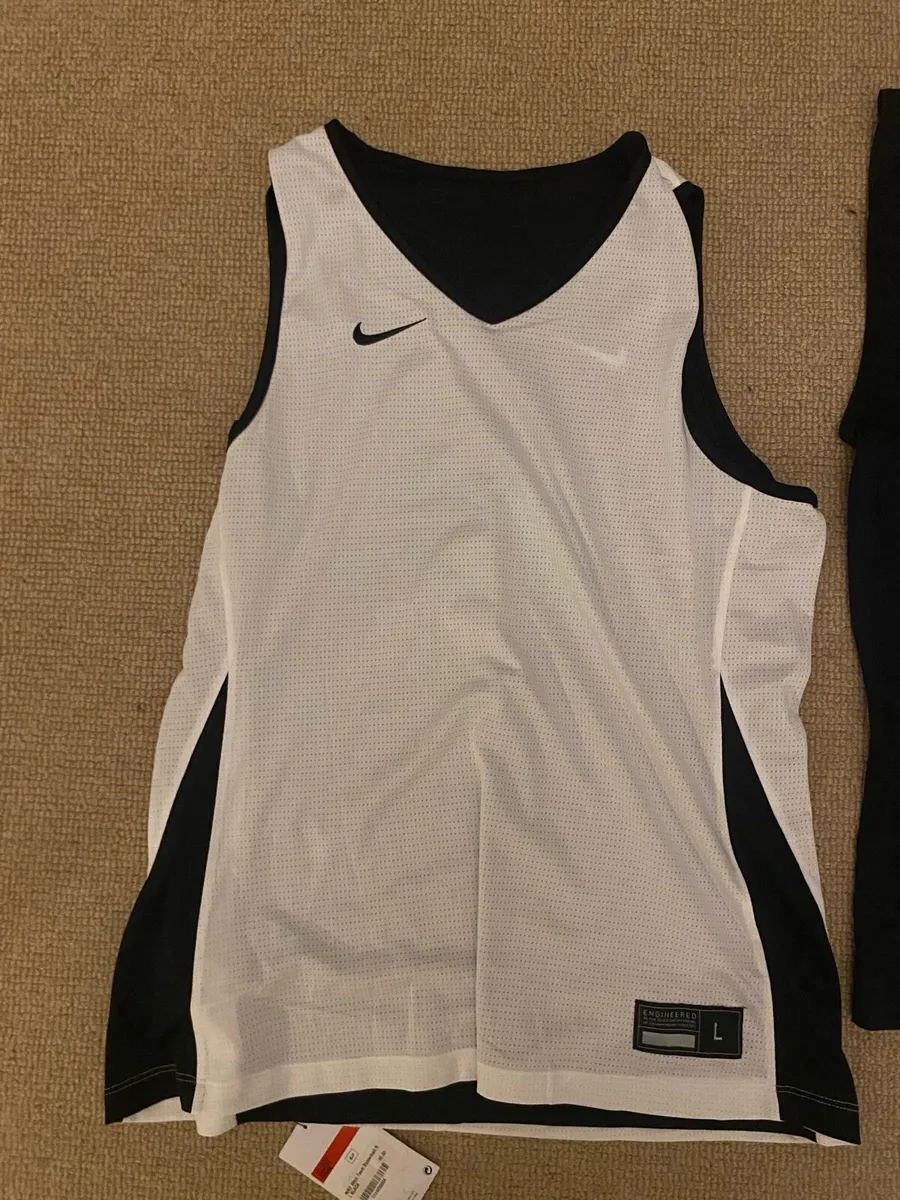 Basketball and gym top - Image 1