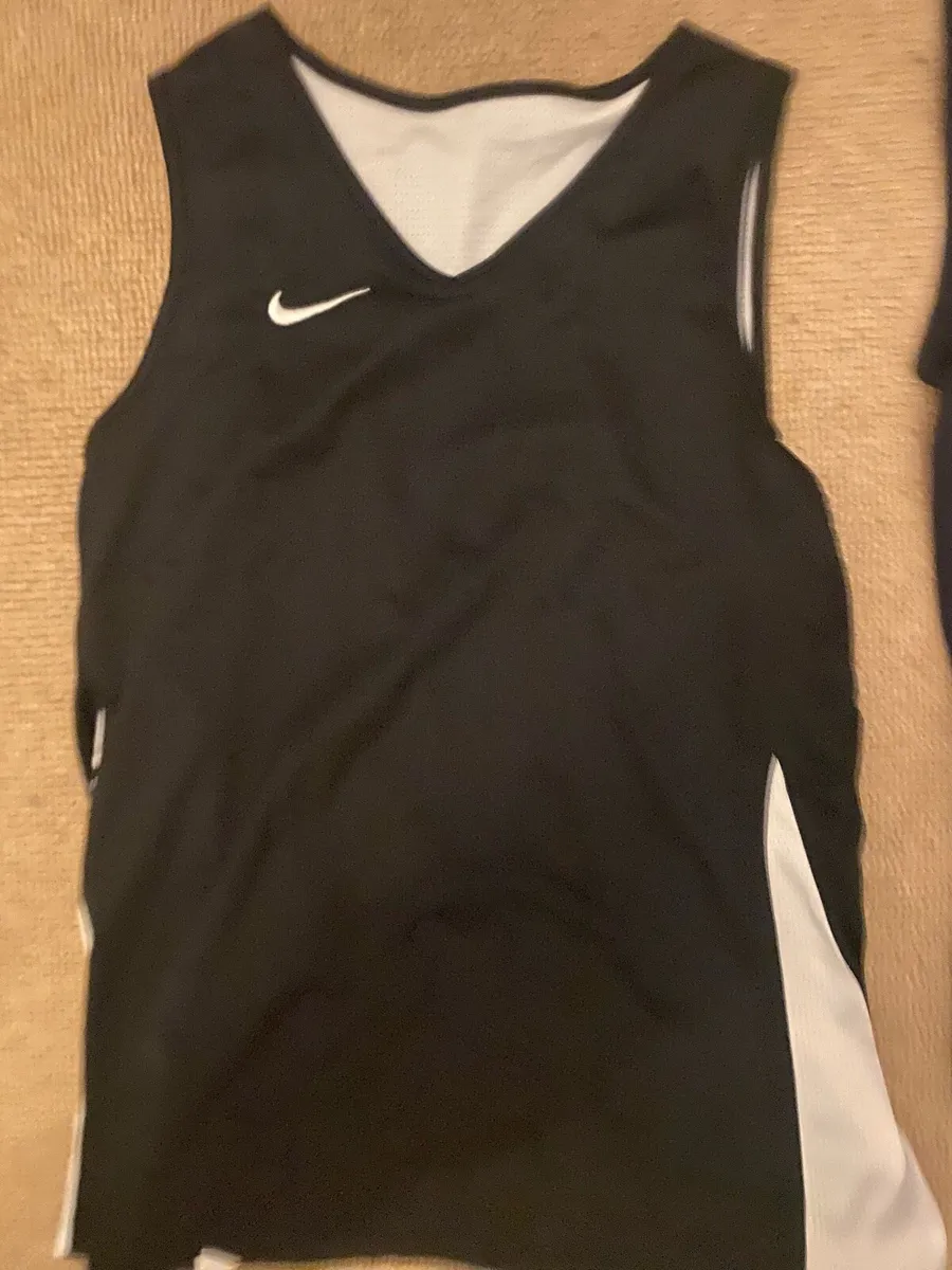 Basketball and gym top - Image 2