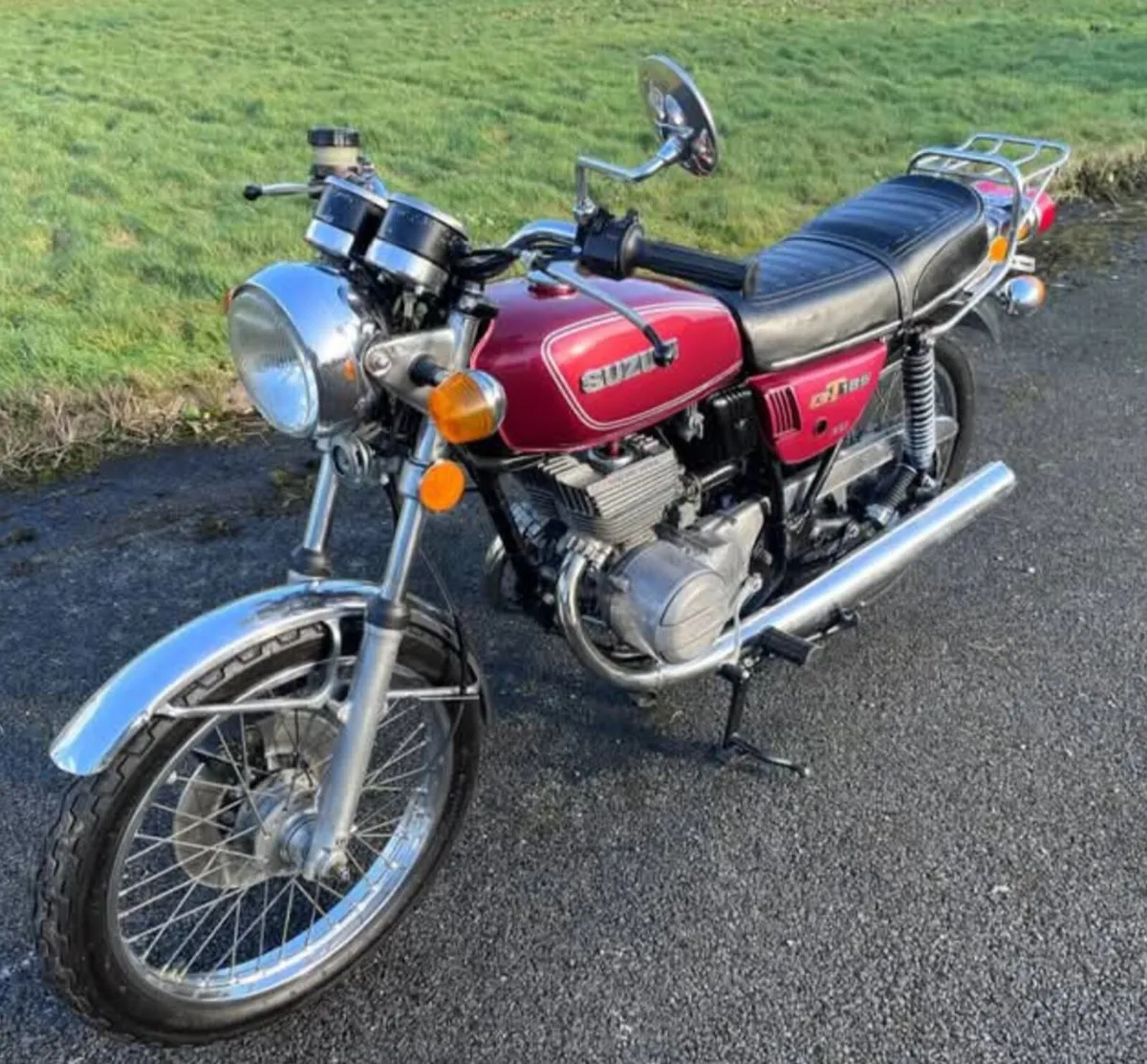 Suzuki GT185 1976 - Image 1