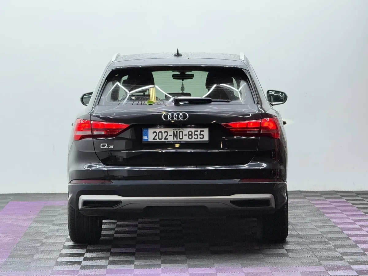 202 Audi Q3 35 TFSI 150 SE 4DR - Image 3