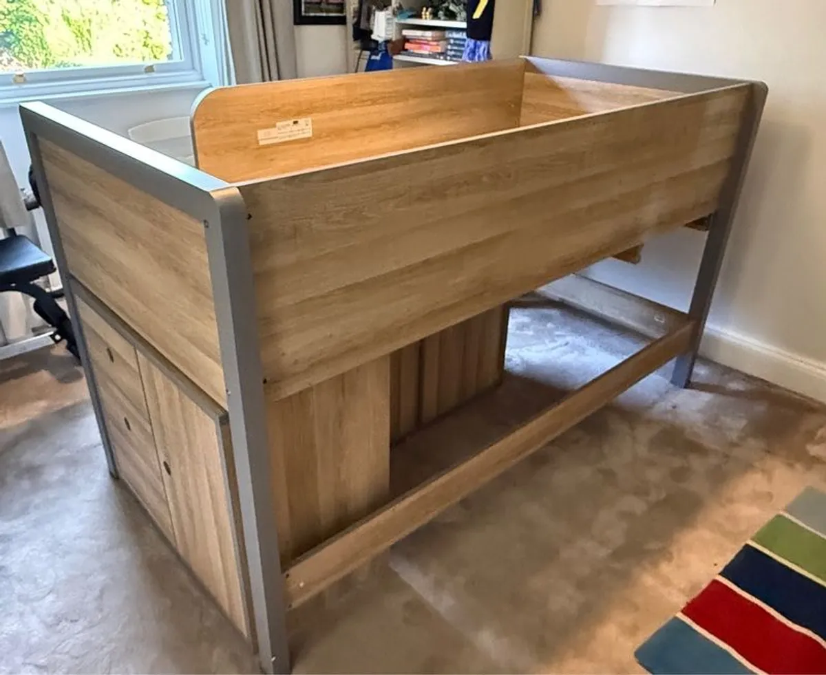 Like new children's bed with mattress, desk and ample storage - Image 2