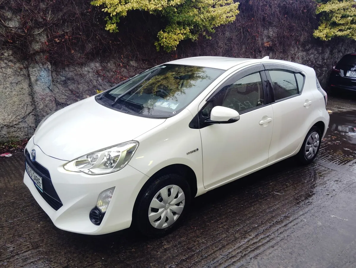 2016 Toyota Aqua low mileage Hybrid Self charging - Image 2