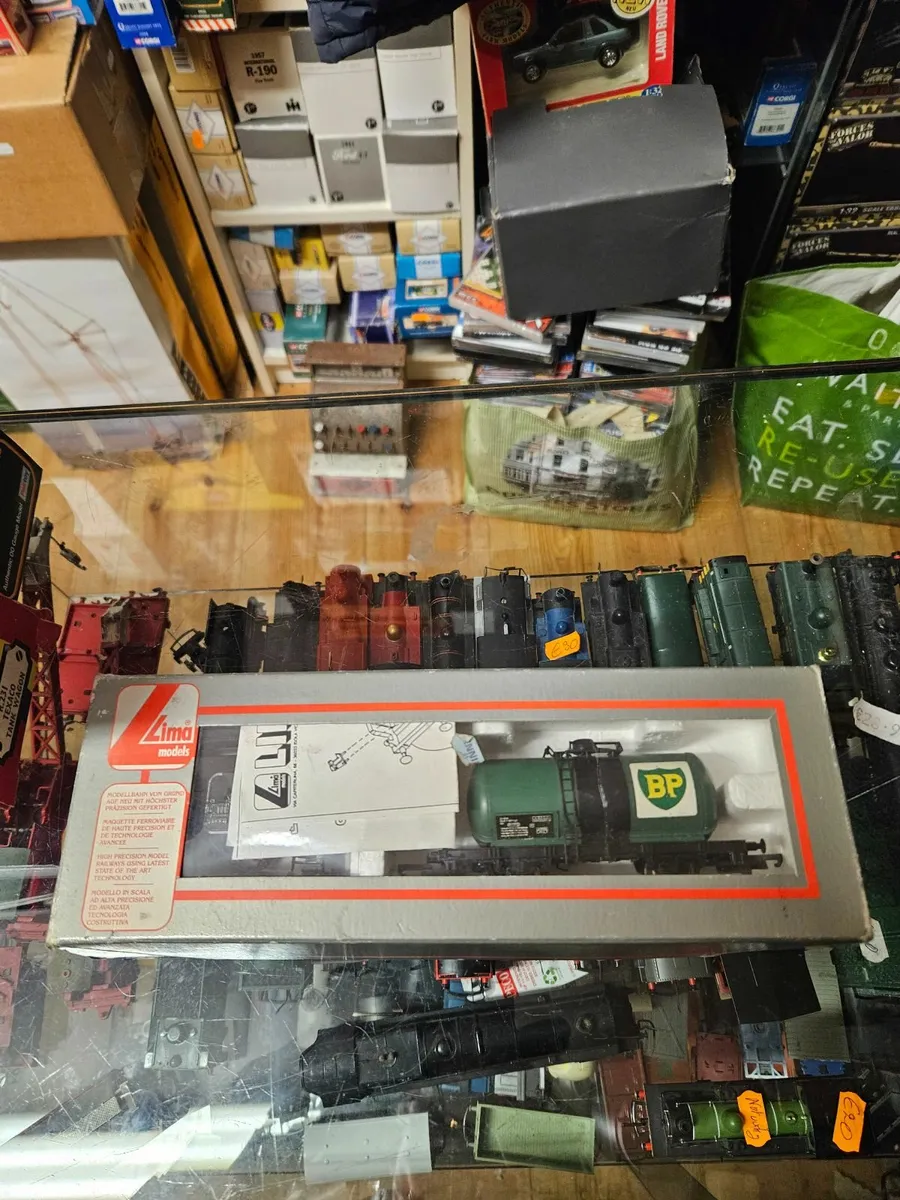 Hornby Lima OO Gauge Wagon