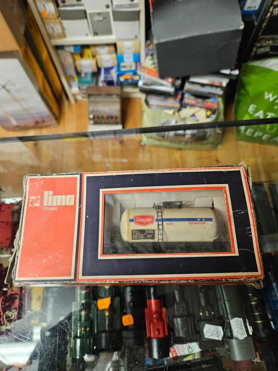 Hornby Lima OO Gauge Wagon