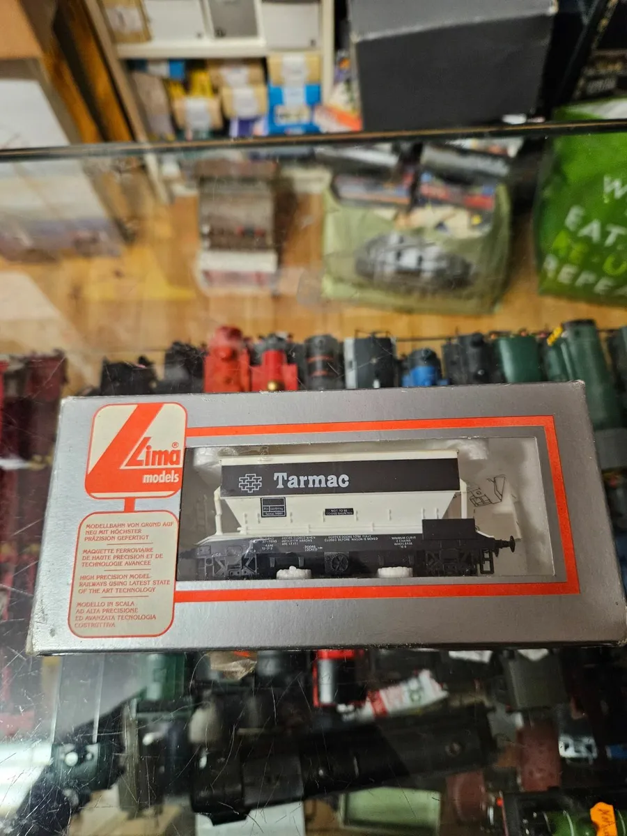 Hornby Lima OO Gauge Wagon