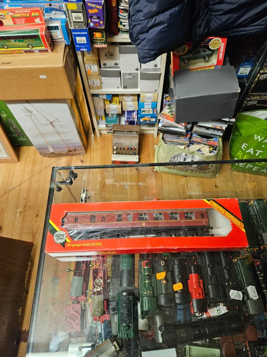 Hornby OO Gauge Carraige