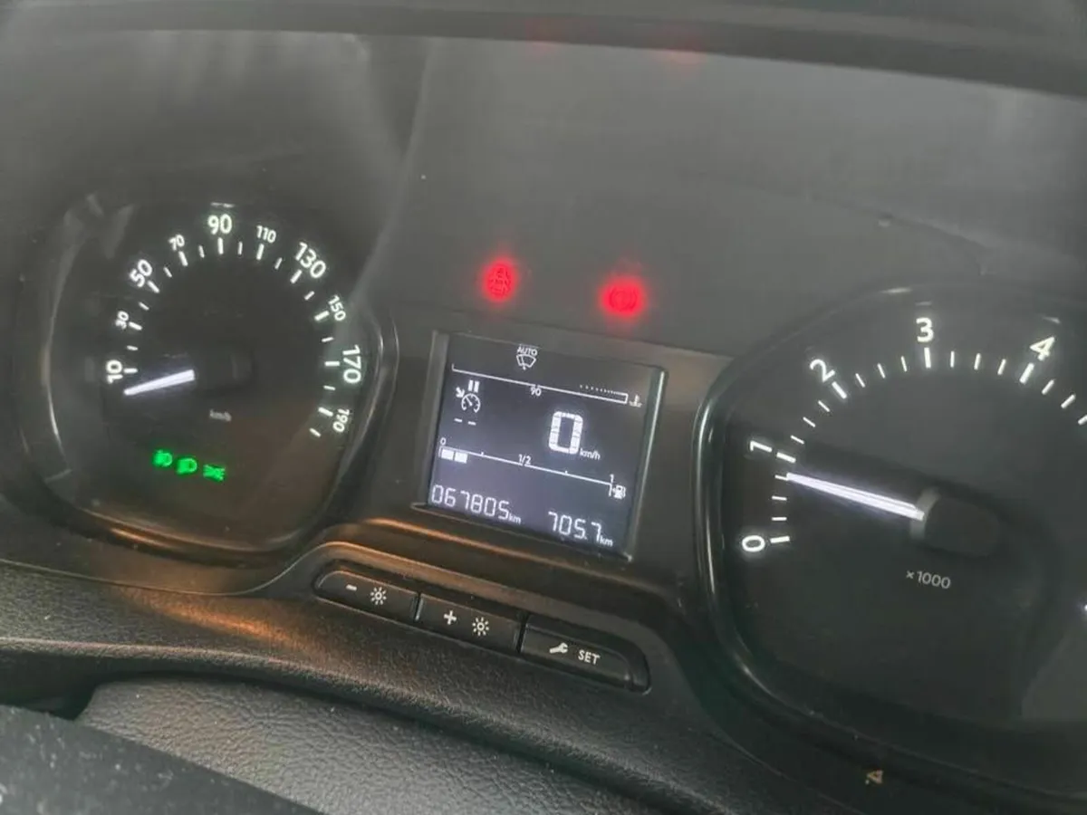 Toyota Proace 2.0 - Image 4