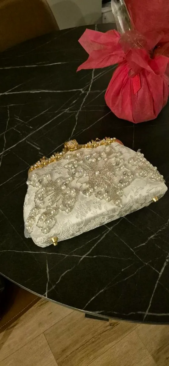 Vintage style handbag - Image 1