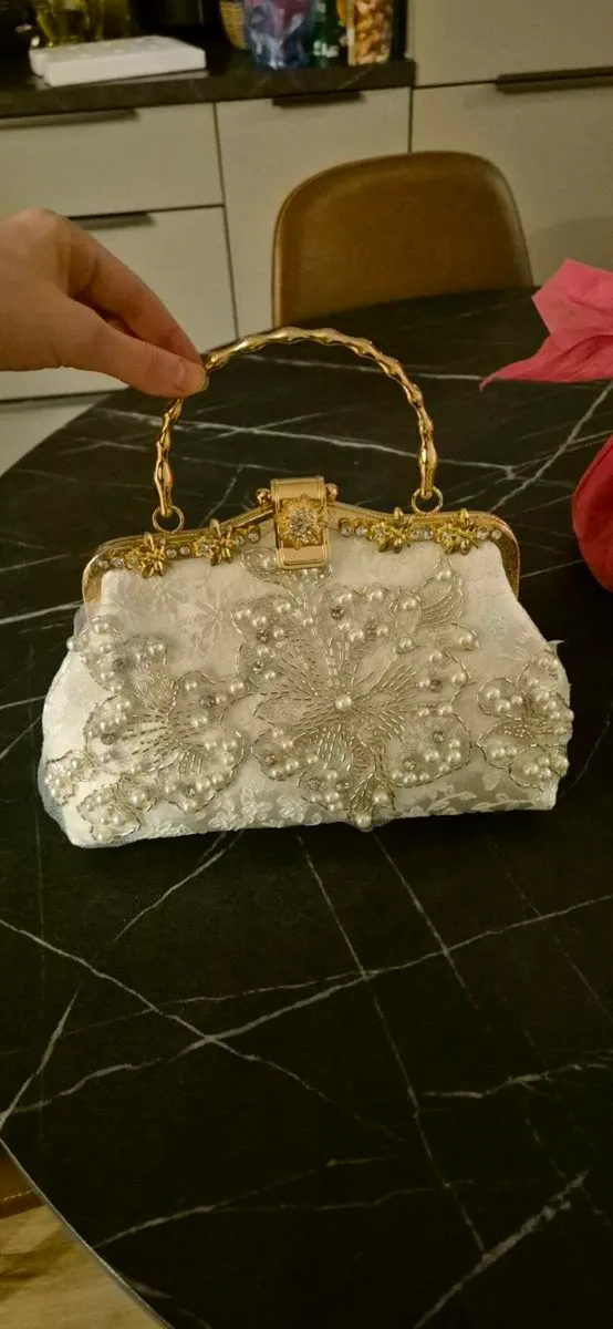 Vintage style handbag - Image 2