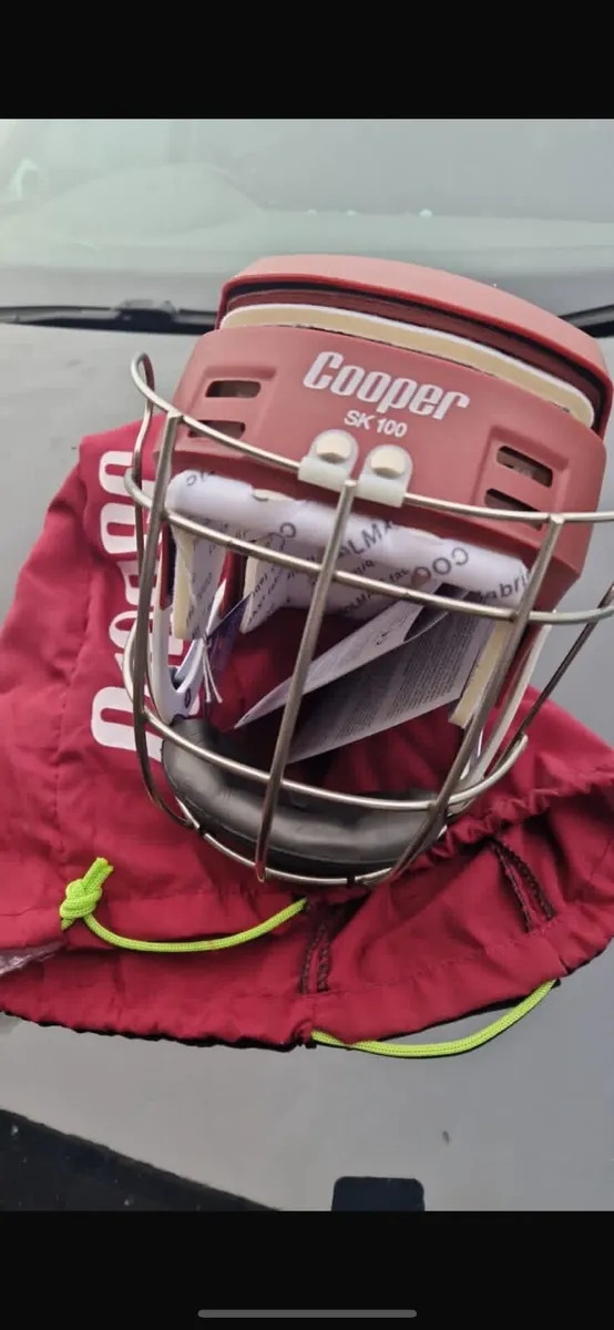 Maroon Cooper helmet sk100 - Image 1