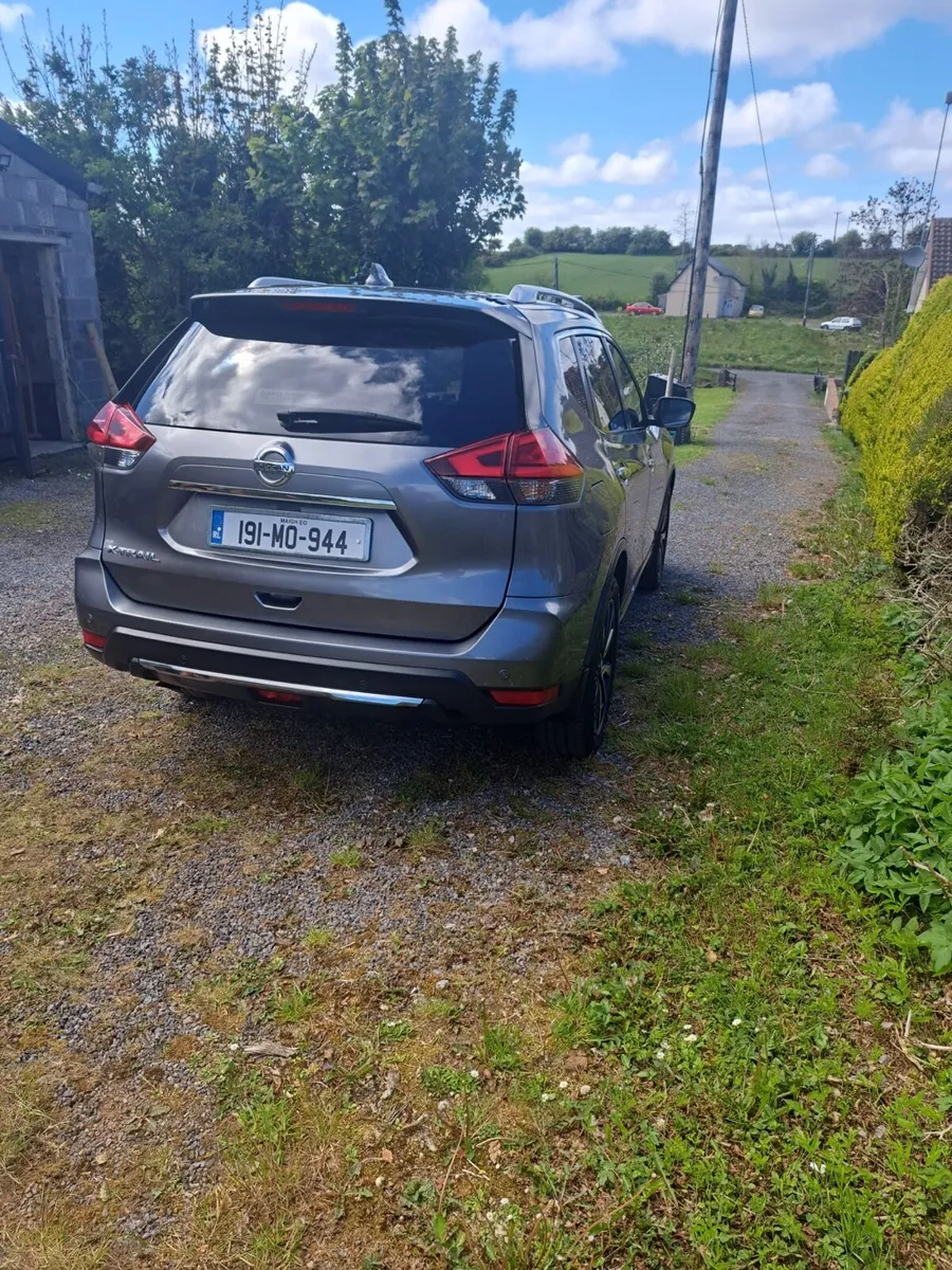Nissan X-Trail SV PREMIUM - Image 2