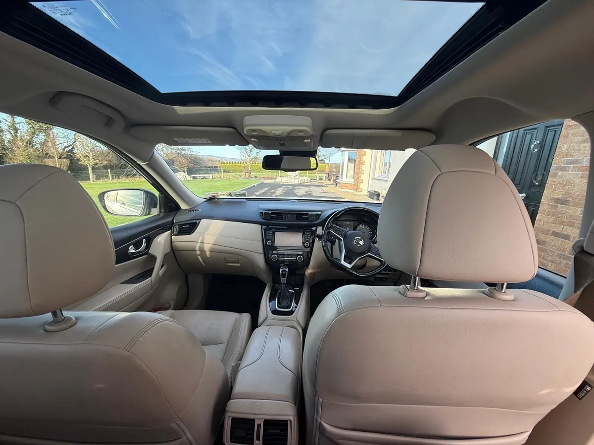 Nissan X-Trail SV PREMIUM - Image 3