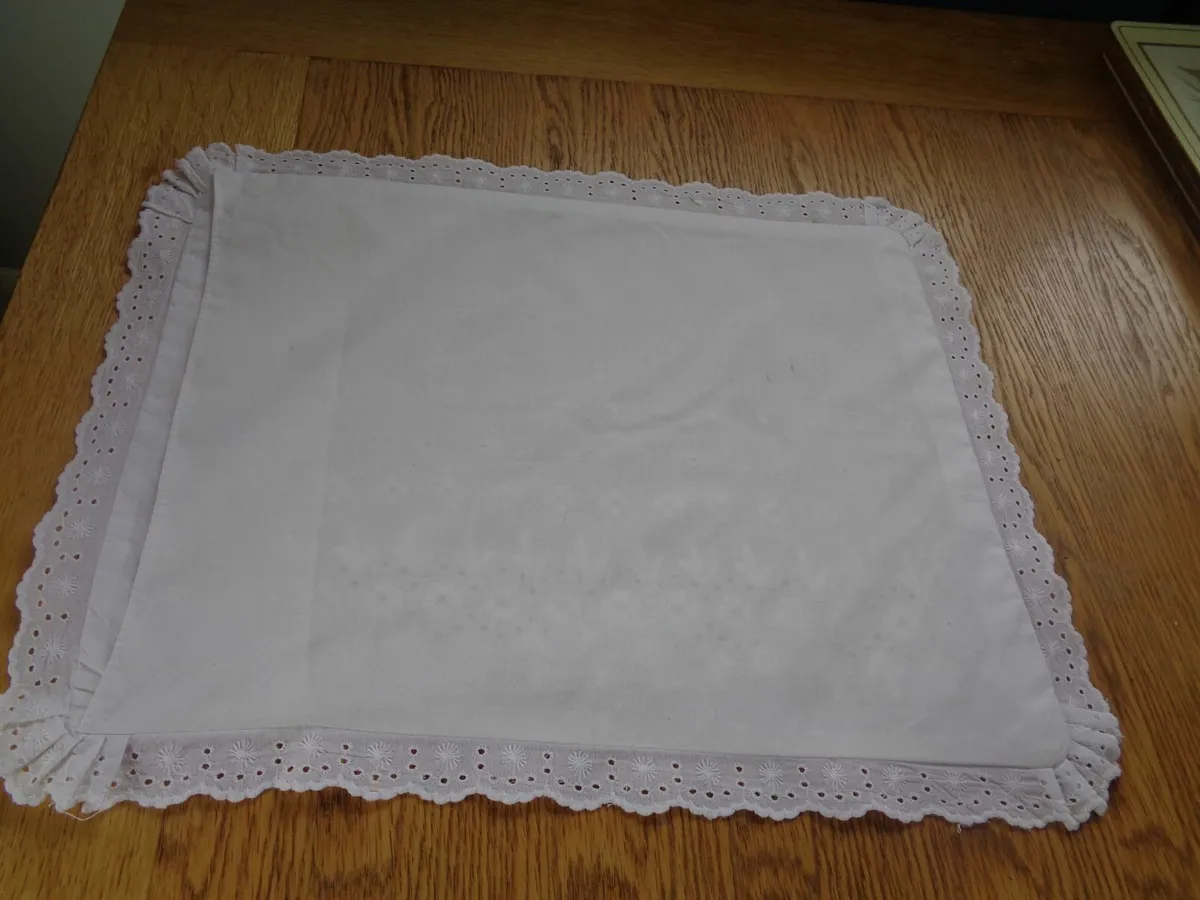 Vintage Embroidered Angelia Pillowcase for Sale - Image 2