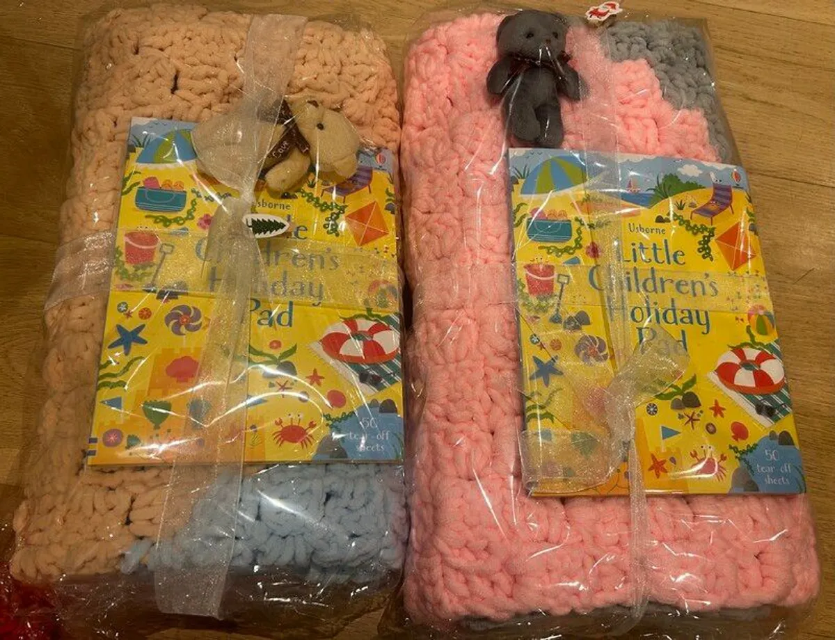 Book Blankets and Lap Blankets - Image 1