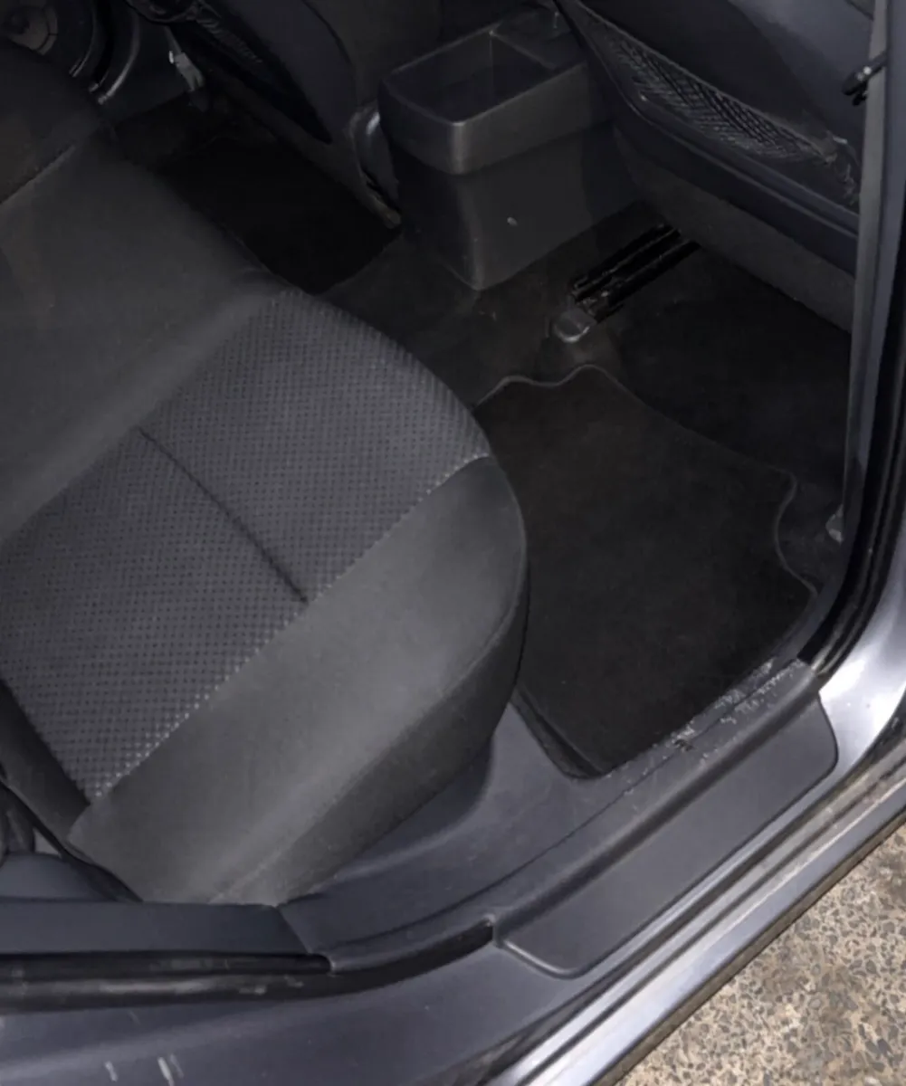 2011 Hyundai i30 - Image 3