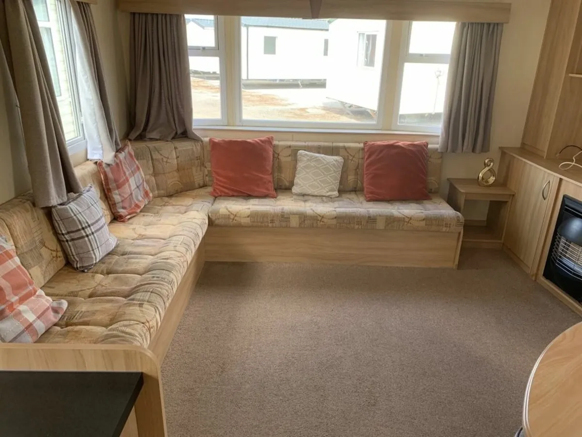 ABI Horizon 3 Bed Mobile Home (2011) - Image 3