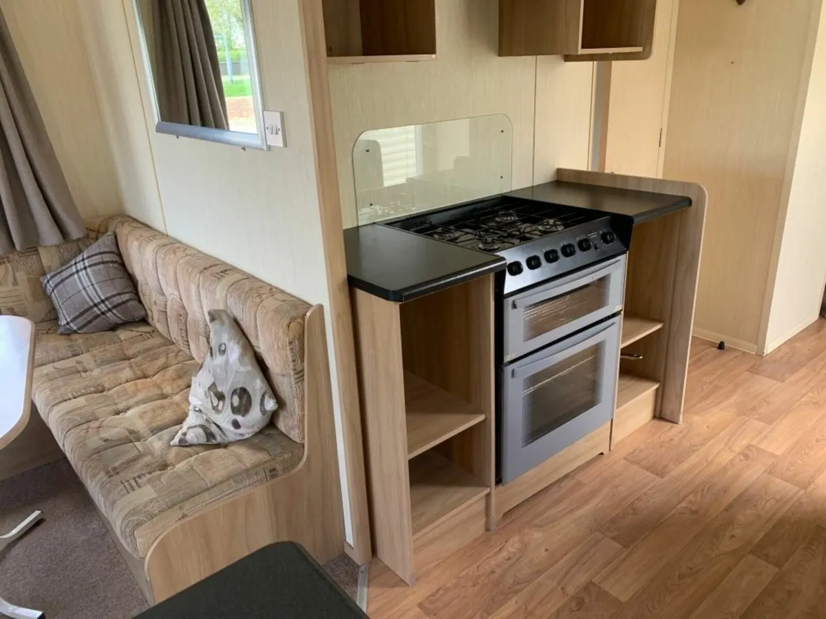 ABI Horizon 3 Bed Mobile Home (2011) - Image 4