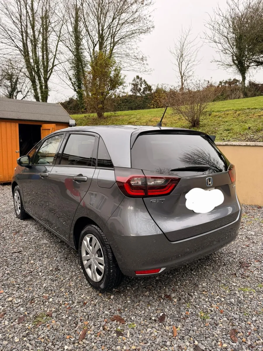Honda Fit hybrid 2020 - Image 3