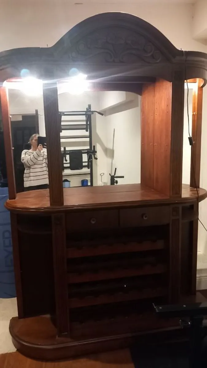 Wooden Bar with glass shelves - Image 1