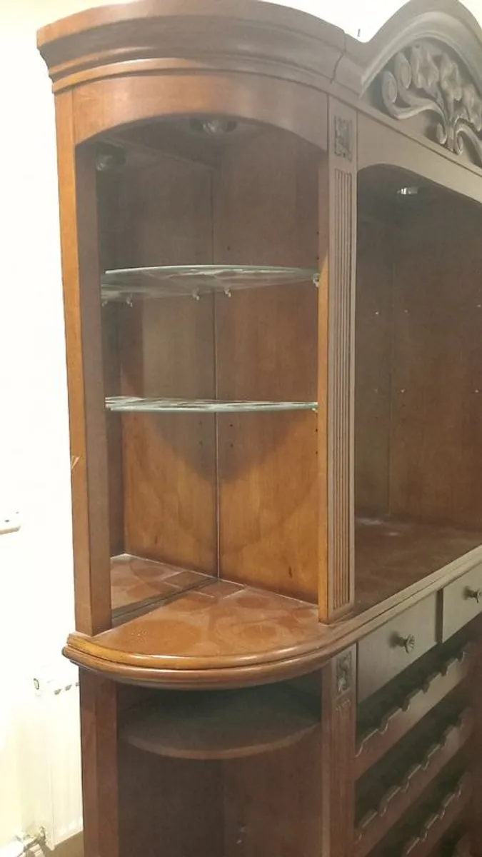 Wooden Bar with glass shelves - Image 4