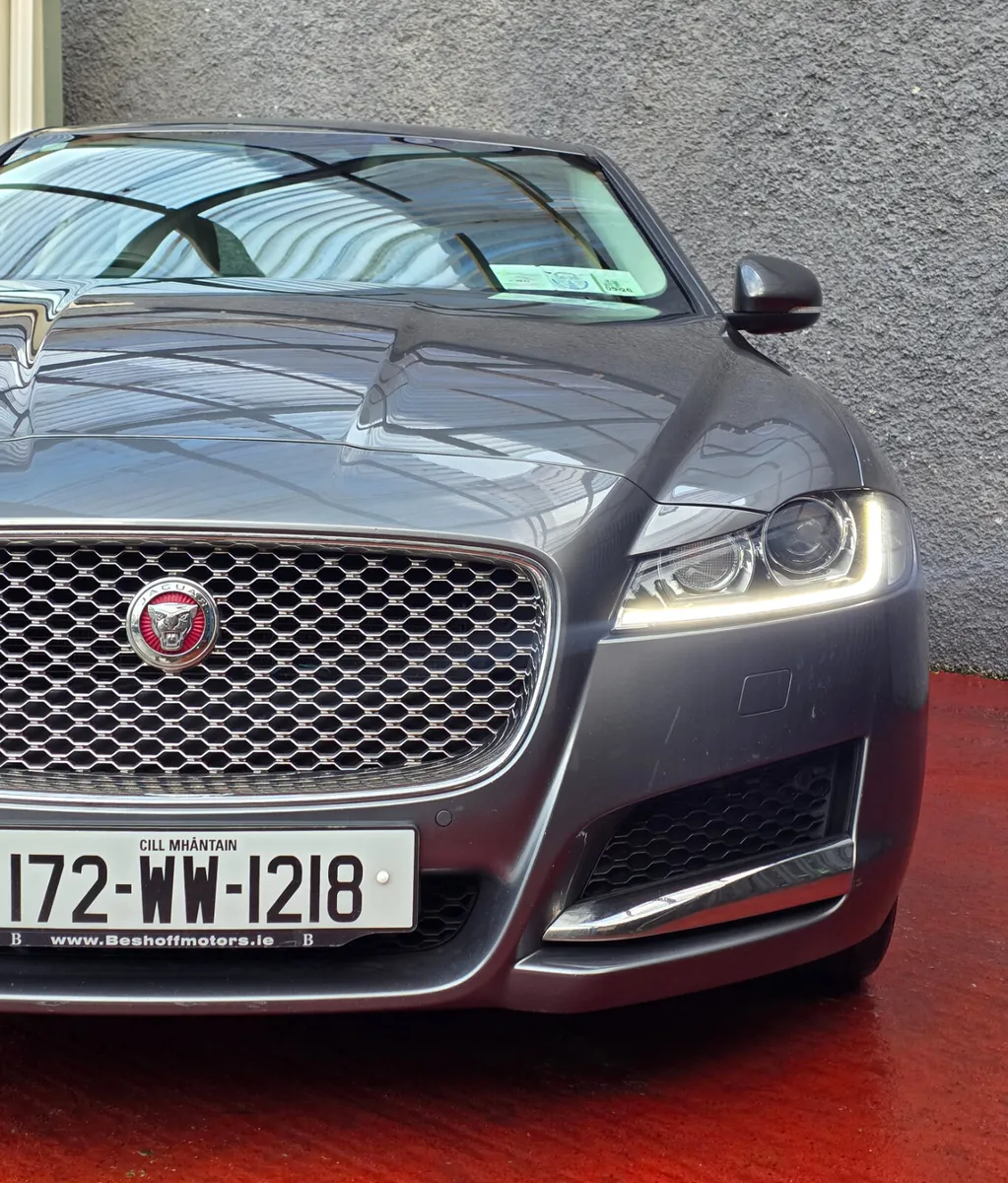 2017 Jaguar XF Portfolio Auto ~ 107km 1 Owner Iris - Image 2