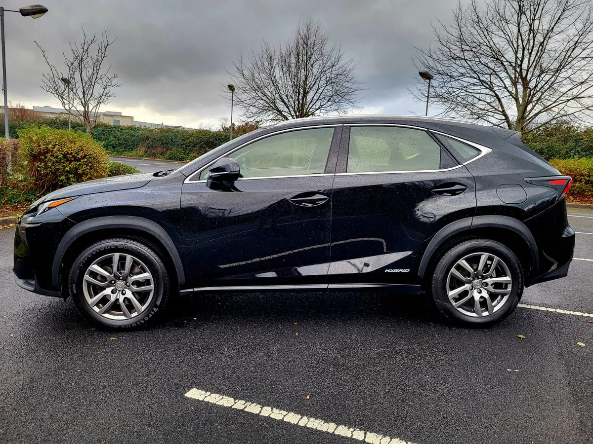 2015 LEXUS NX 300H 2.5 SE E-CVT 4WD AUTO HYBRID - Image 2