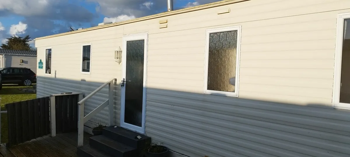 ABI Horizon 3 Bed Mobile Home (2011) - Image 1