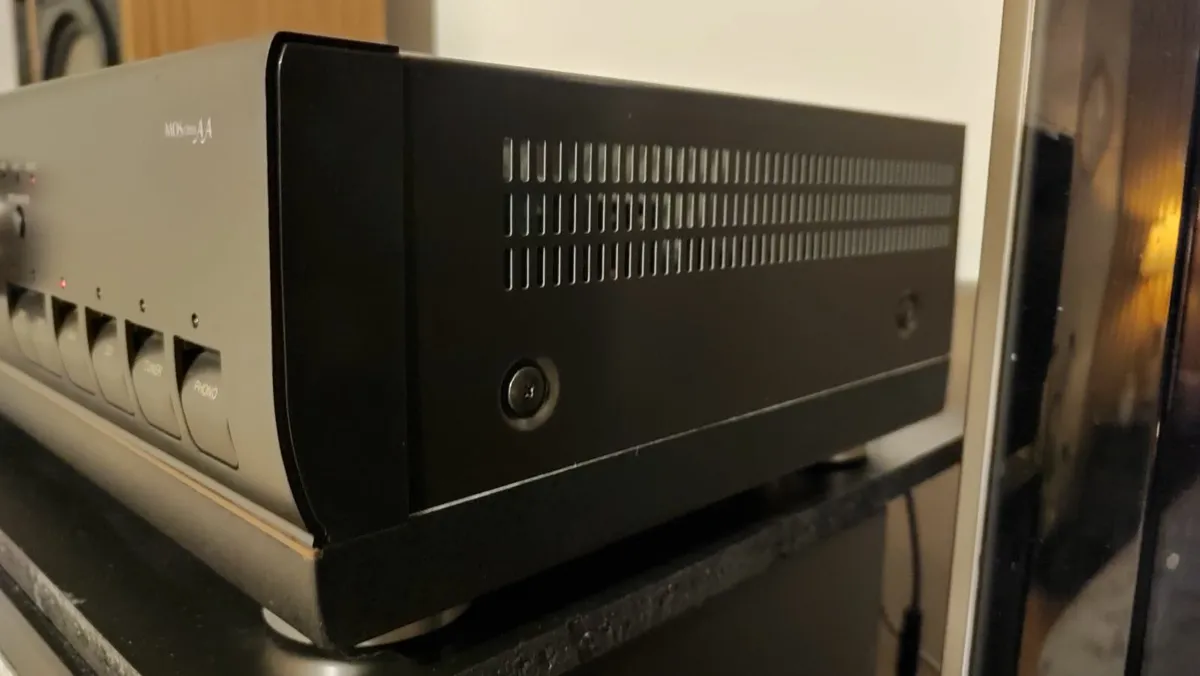 Technics SU-A700 integrated amplifier.Cleaned. VGC - Image 3