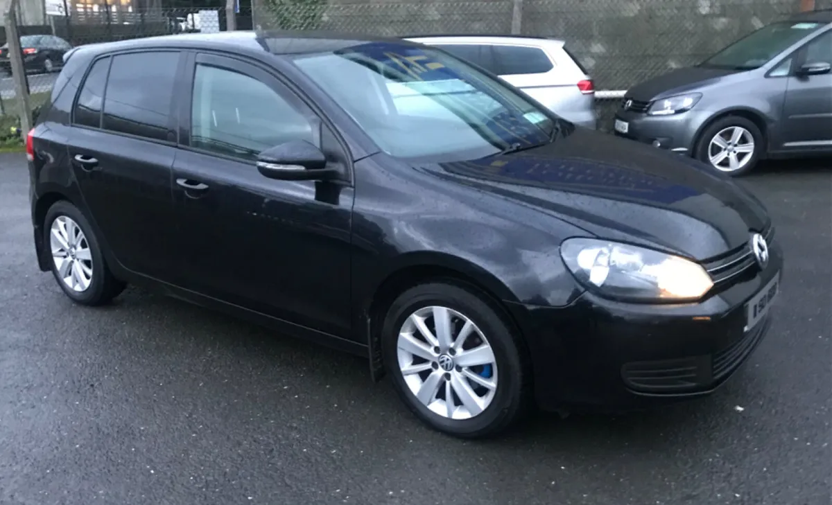 Volkswagen Golf 1.6 TDI 105BHP TRENDLINE - Image 4
