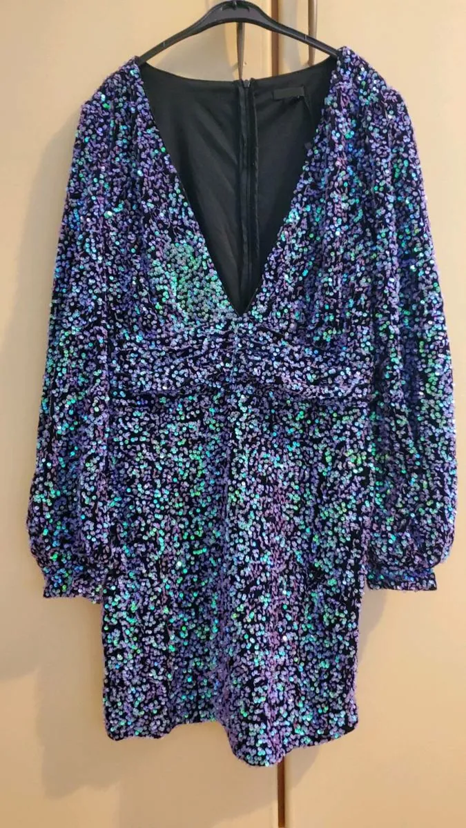 Tall Sequin Balloon Sleeve Plunge Mini Dress - Image 4