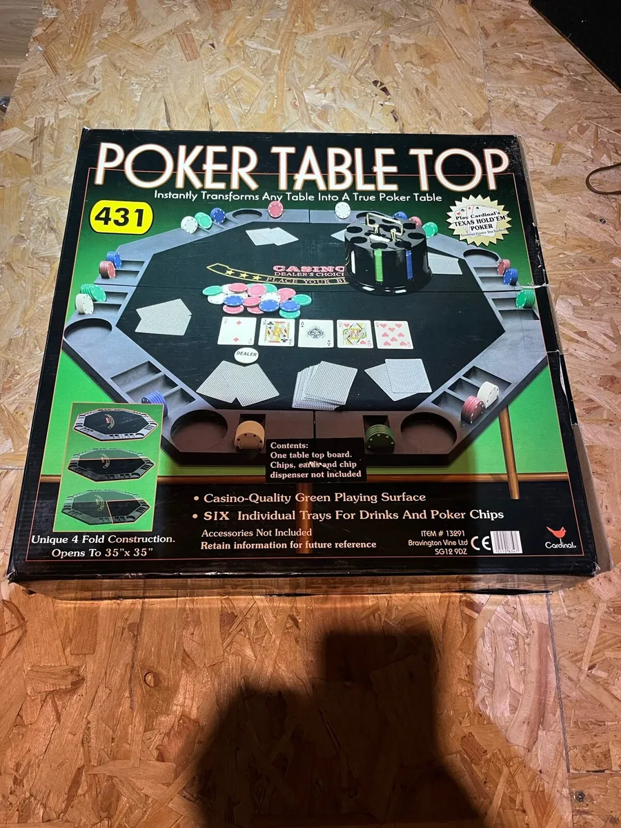 Poker set and card shuffler - Image 1