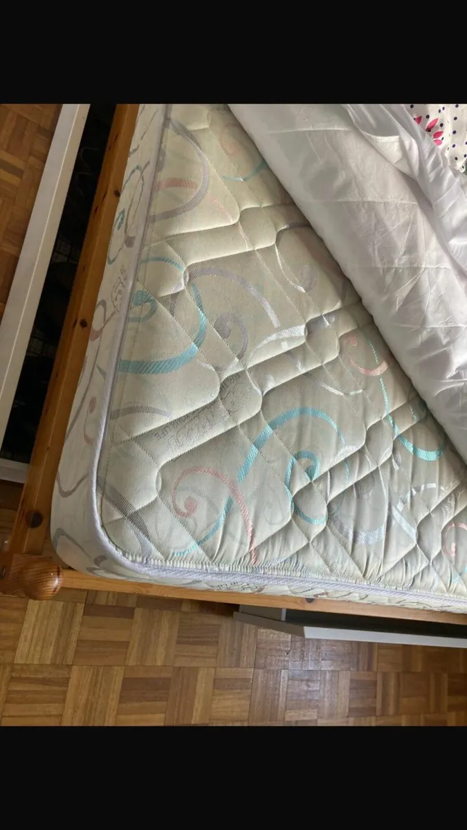 Double bed - Image 2