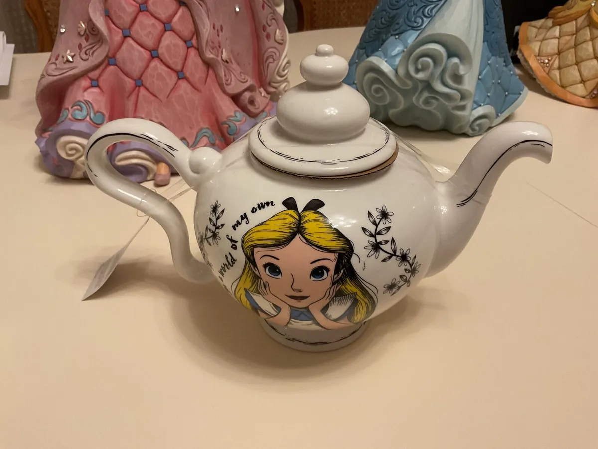 Disney Alice In Wonderland  Teapot & Cup & Saucer - Image 2