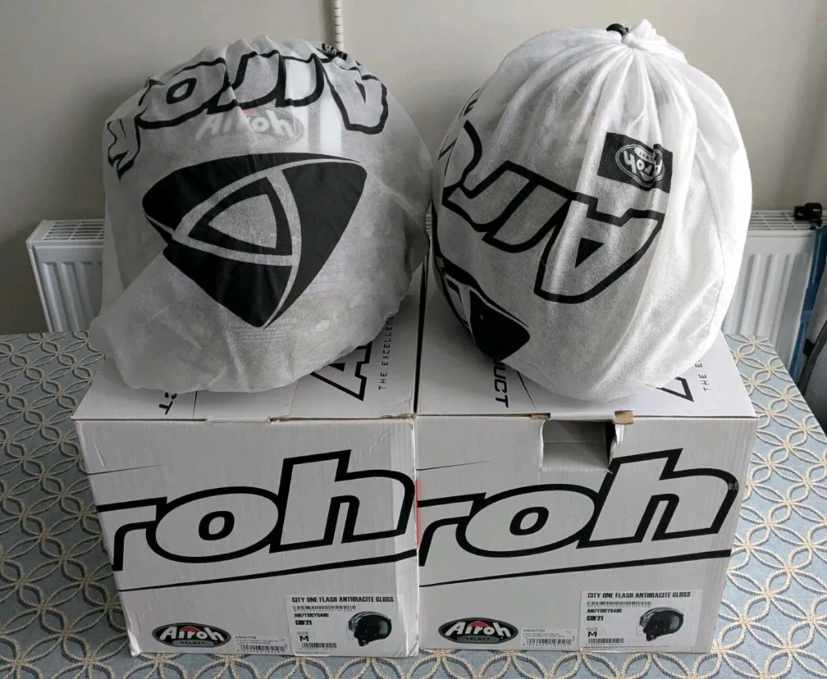 Motorcycle helmets - Image 4