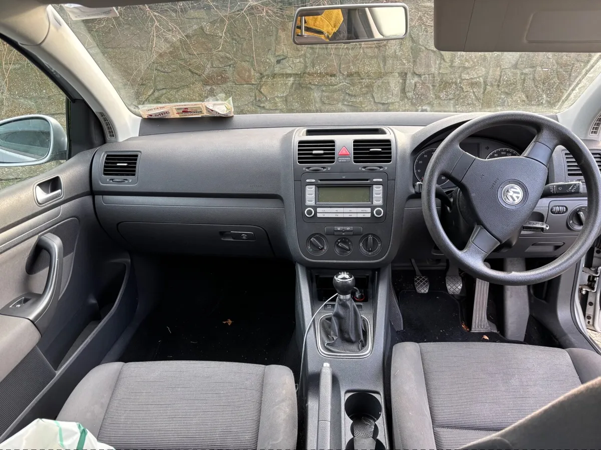 Volkswagen Golf 2008 - Image 2
