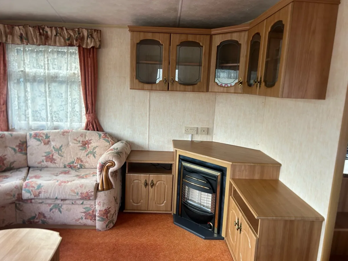 Willerby countrystyle 35x12x2 bed winter /of pack - Image 4