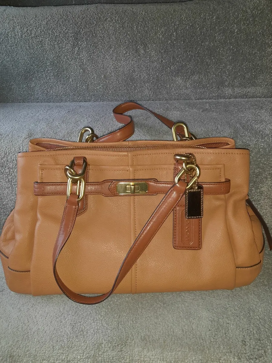 Coach handbag - Image 1