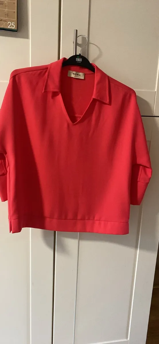 Ladies clothes - Image 1