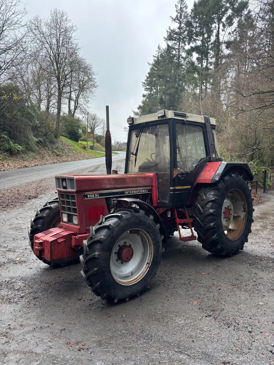 International 956XL - Image 1