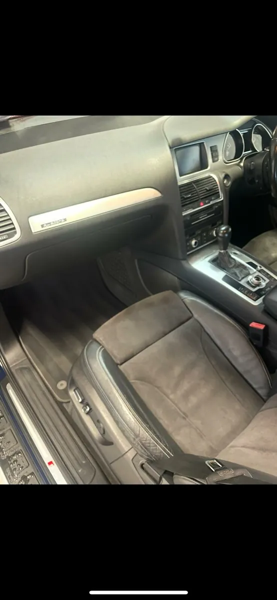 Audi q7  crewcab - Image 4