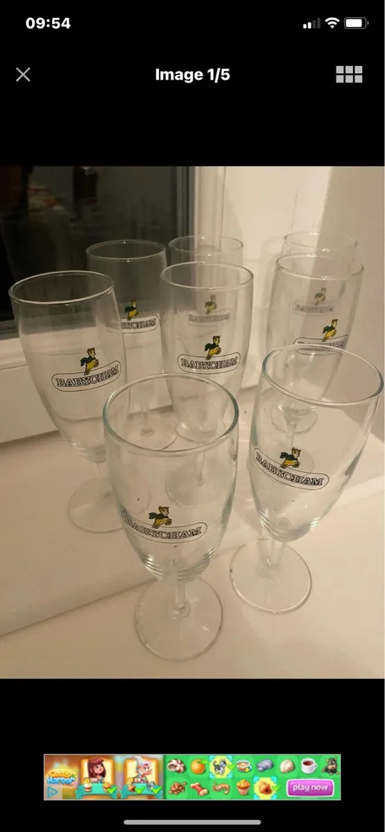 Very Rare Set of 8 Babycham Flutes - Image 1