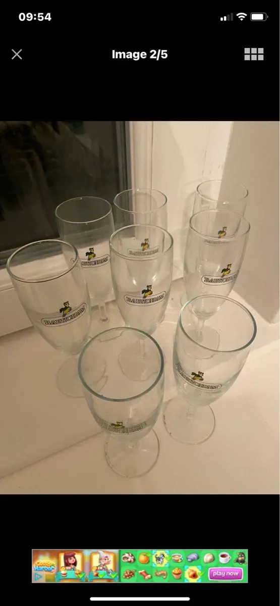 Very Rare Set of 8 Babycham Flutes - Image 2