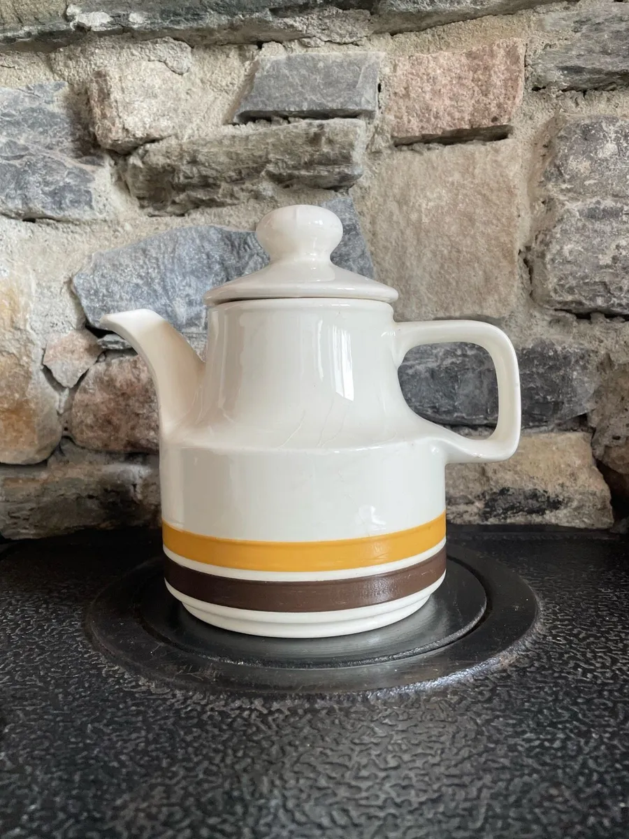 Carrigaline Teapot - Image 1