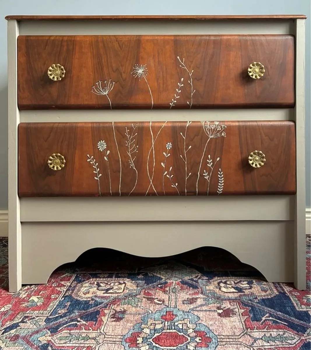 Chest of drawers - Image 2