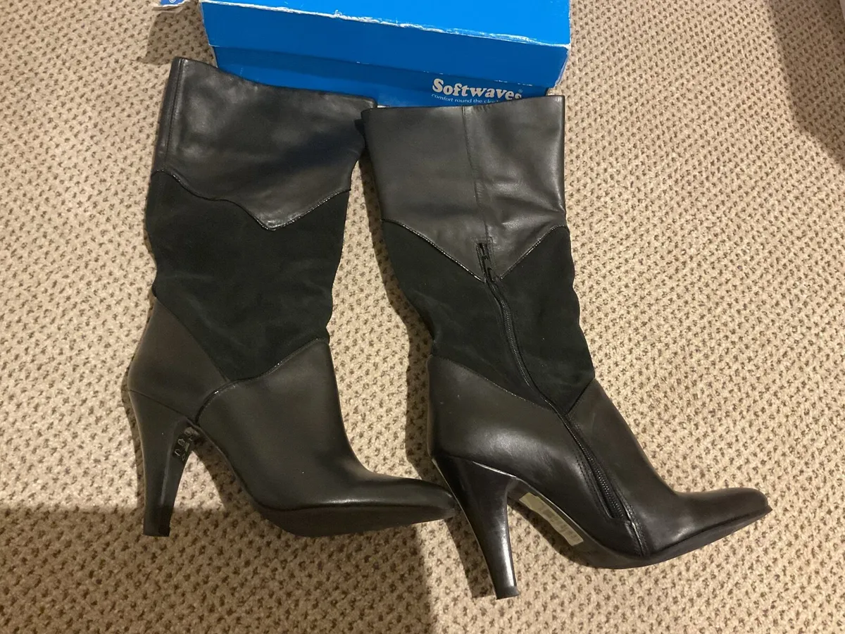 Women’s Boots - Image 3