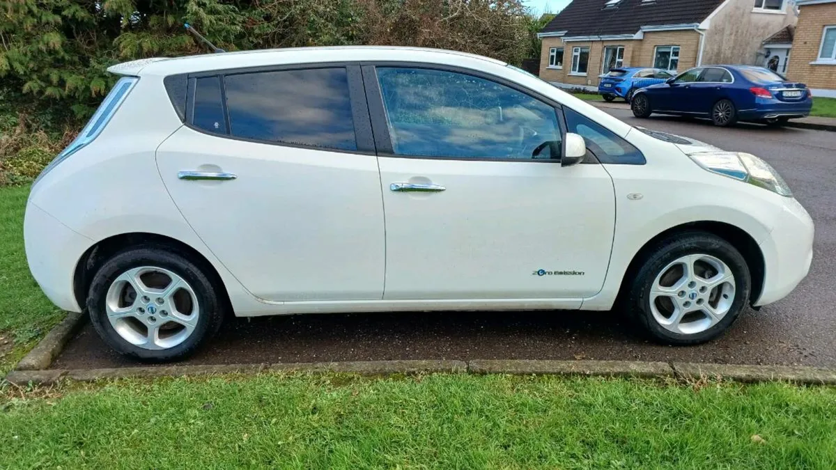 Nissan Leaf - Image 2