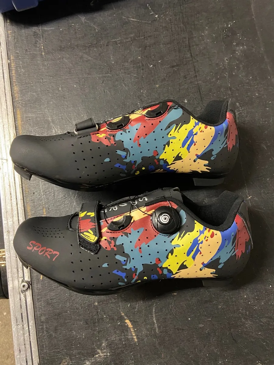 Cycling shoes - Image 3