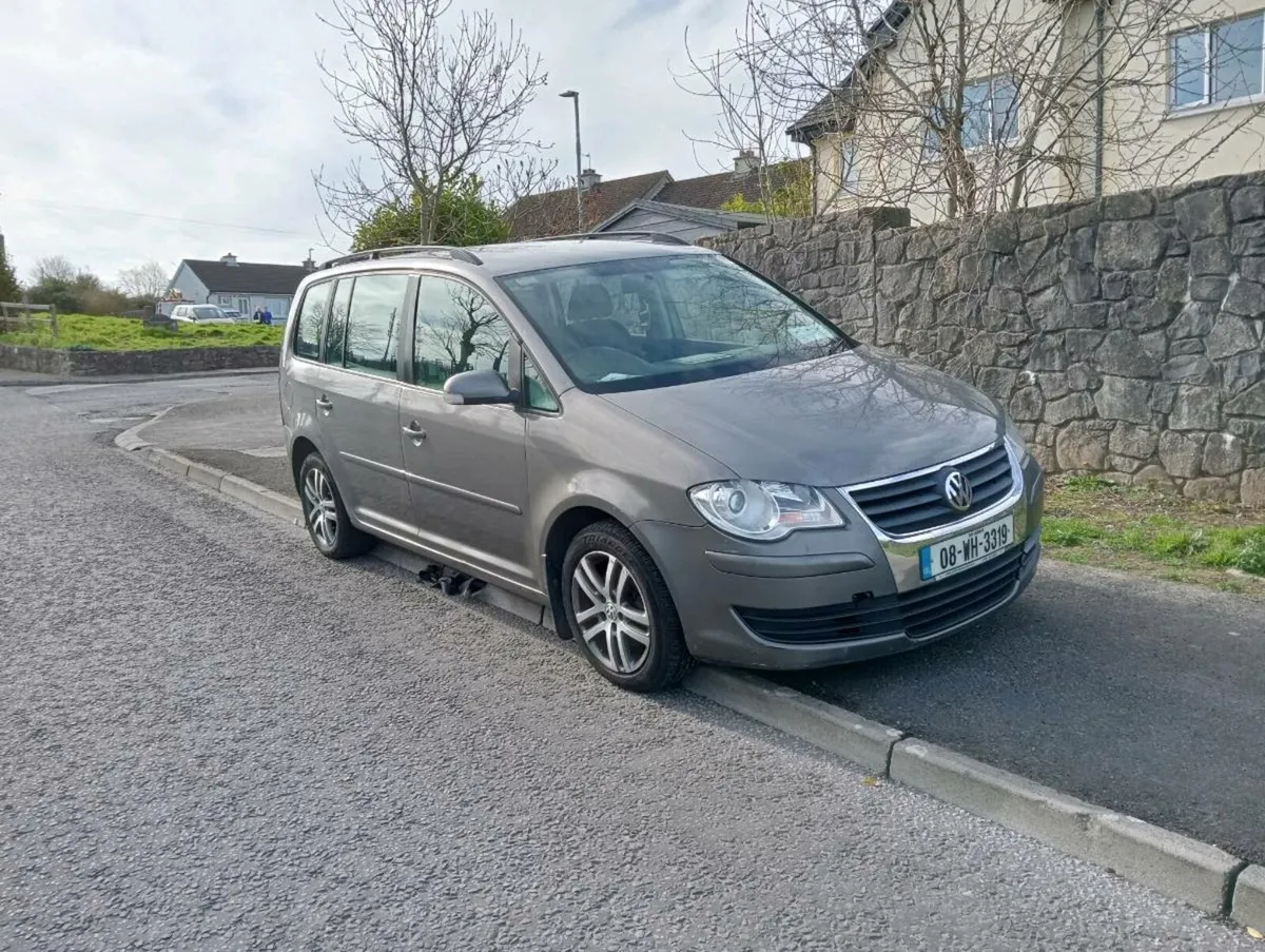 ✅ VOLKSWAGEN TOURAN 2008' DIESEL (7 SEATER) - Image 1