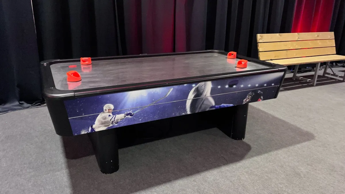 Air Hockey Table - Image 3