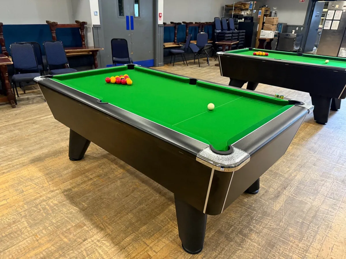 Pool table - Image 2
